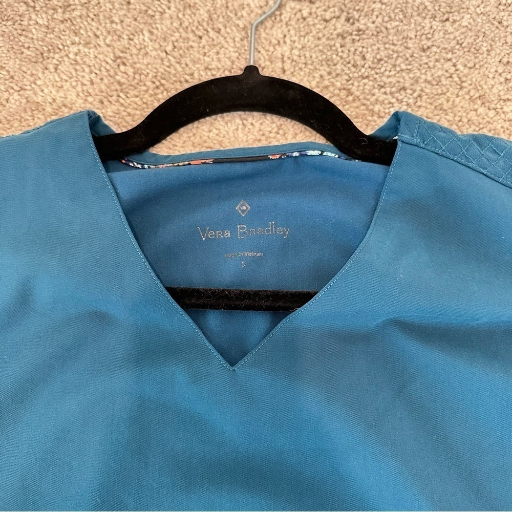 Vera Bradley V-Neck Scrub Top - Picture 4 of 10